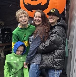 Meet your Posher, Amber